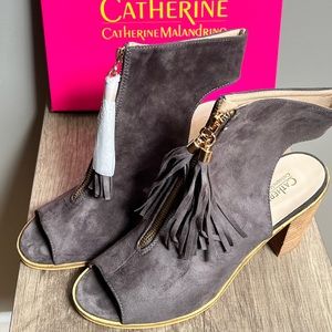 NEW size 9 ankle boot style open toe and heel 3 inch block heel. Dark grey